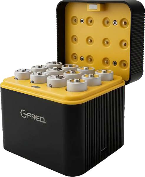CB12 - Smart Charging Case